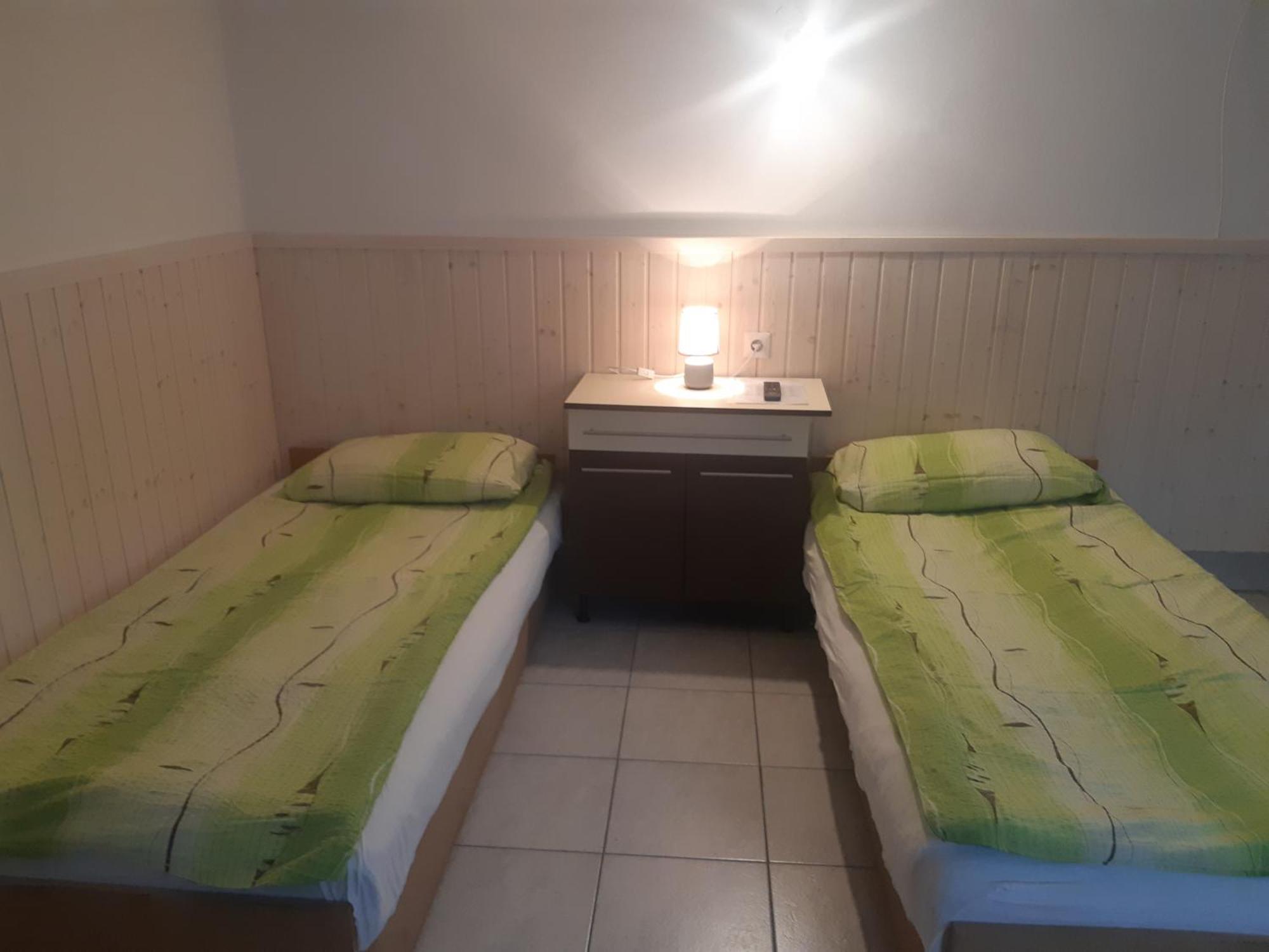 Sub Rosa Two-Bedroom Apartment بالاتونفينيفيس المظهر الخارجي الصورة